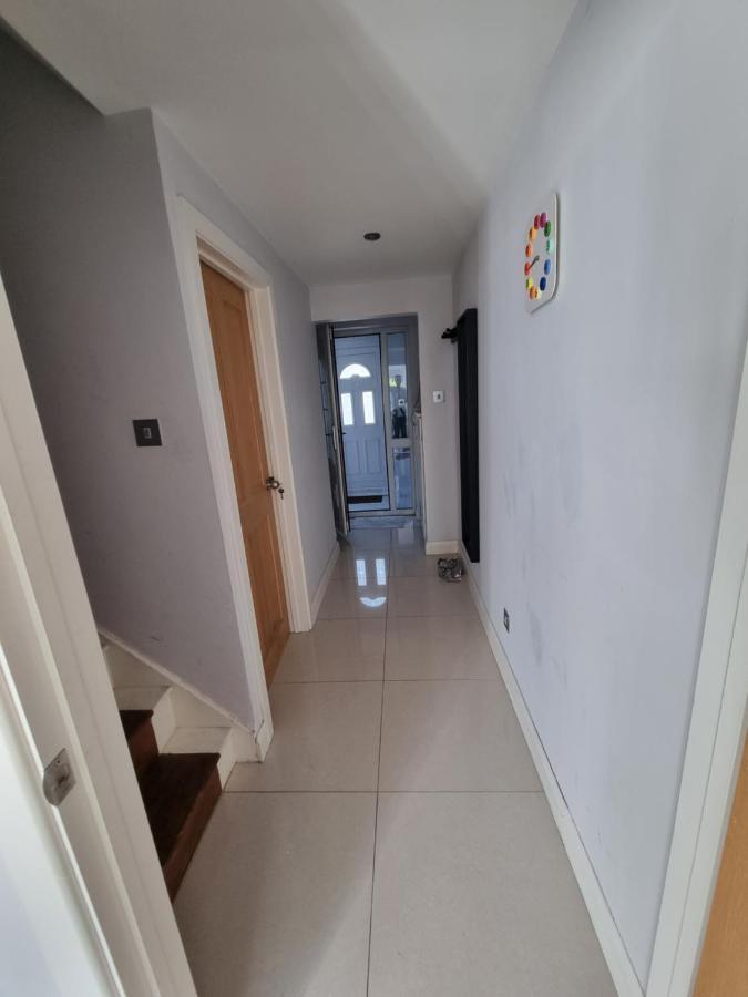 Single Room With En-Suite Shower Room In Zone 1 London Exterior photo